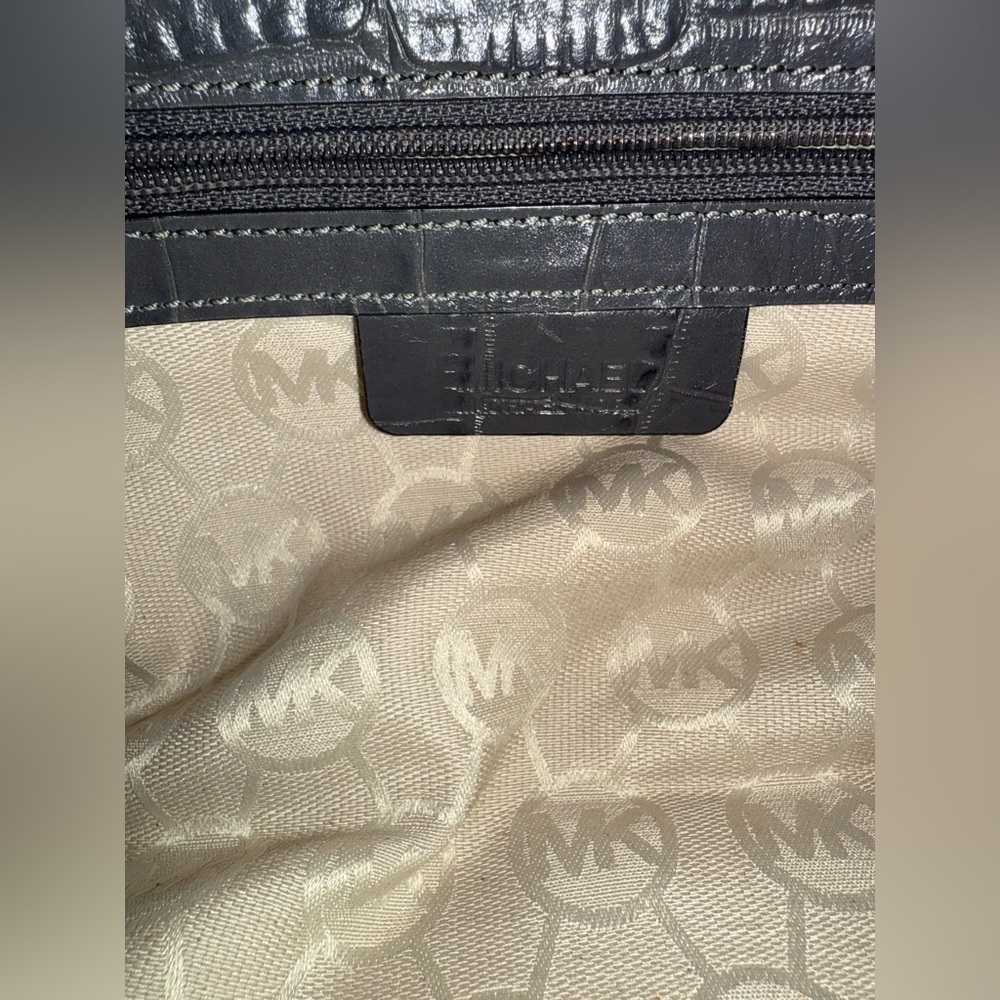 Michael Kors Hamilton gray crocodile embossed shoulder satchel purse - Picture 16 of 16